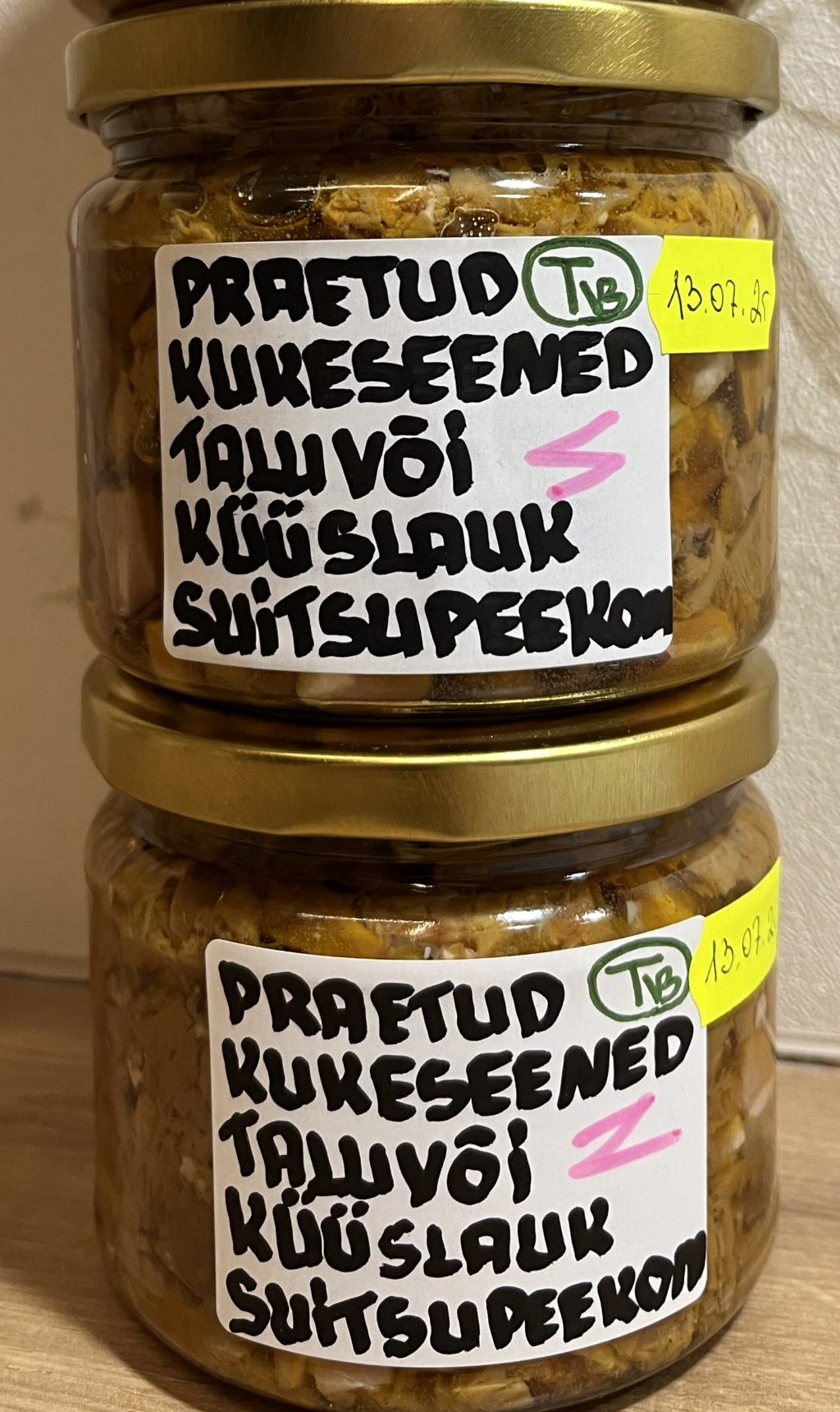 Praetud kukeseened taluvõi küüslauk ja suitsupeekoniga 300gr tk