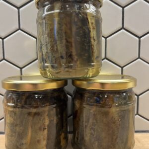 Traditsiooniliselt puusütel röstitud  silmud marinaadis.430ml